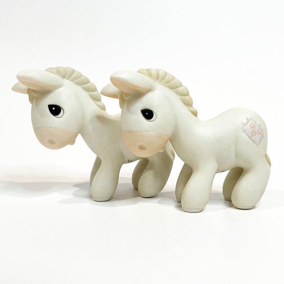 Precious Moments Nativity Donkey Figurines 1980, 1981 E-5621 Set of 2 - Picture 1 of 11